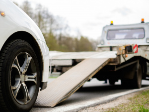 Who Can Benefit from Towing Services in Ellenwood,