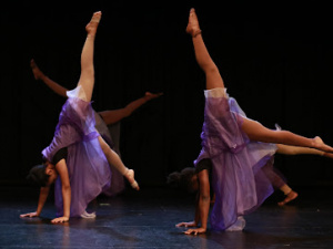Children and Youth Dance Theatre