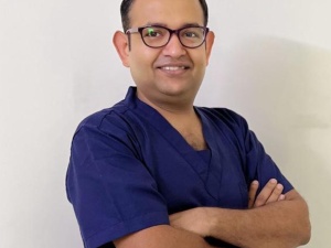 Dr Mukesh Shanker