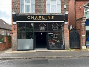 Chaplins Gentleman's Quarters-Balham