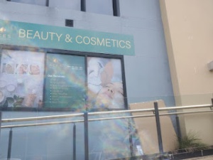 Ace's Beauty And Cosmetics