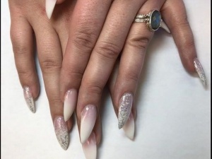 Linda's Nails