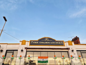 THE GOLDEN LOUNGE