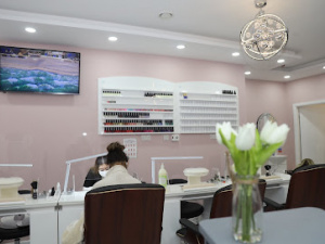 Heaven Nails & Spa